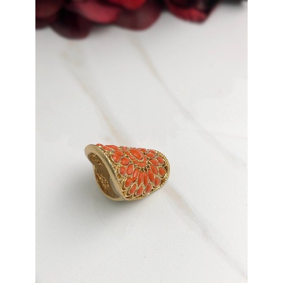 New Lia Sophia Ring - Picture 3 of 7